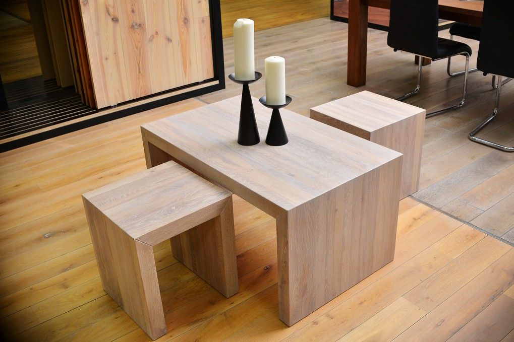 Ostatní dubové stoly