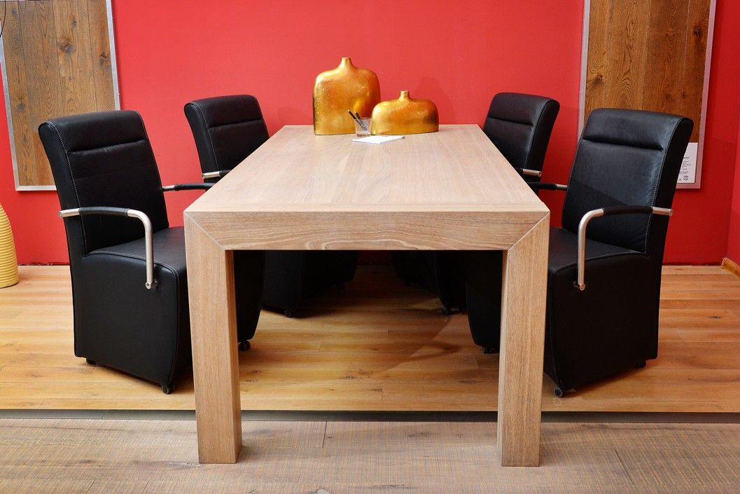 Masivní dubový stůl Modern